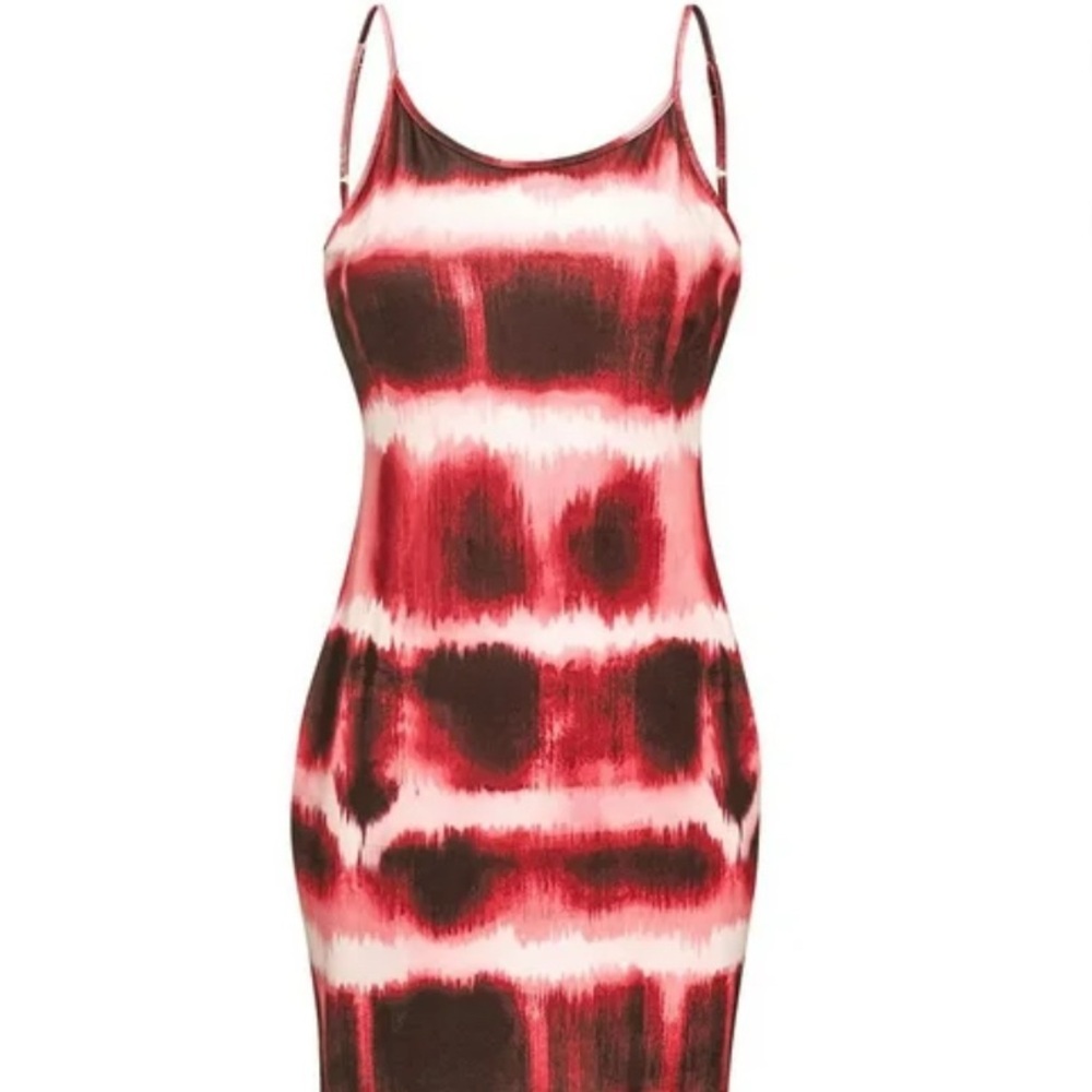 Elegant Red and Black Tie-Dye Mini Dress